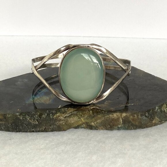 Sterling Silver 925 Large Oval Green Chalcedony Split Band Cuff Bracelet Sz 8" - Picture 1 of 16